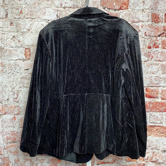 NWT AVA & VIV Womenʻs Plus Size Black Velvet Metallic Pinstripe Blazer 1X - Picture 8 of 12